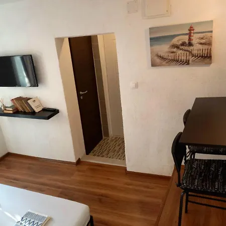 Magic Garden Apartment *
